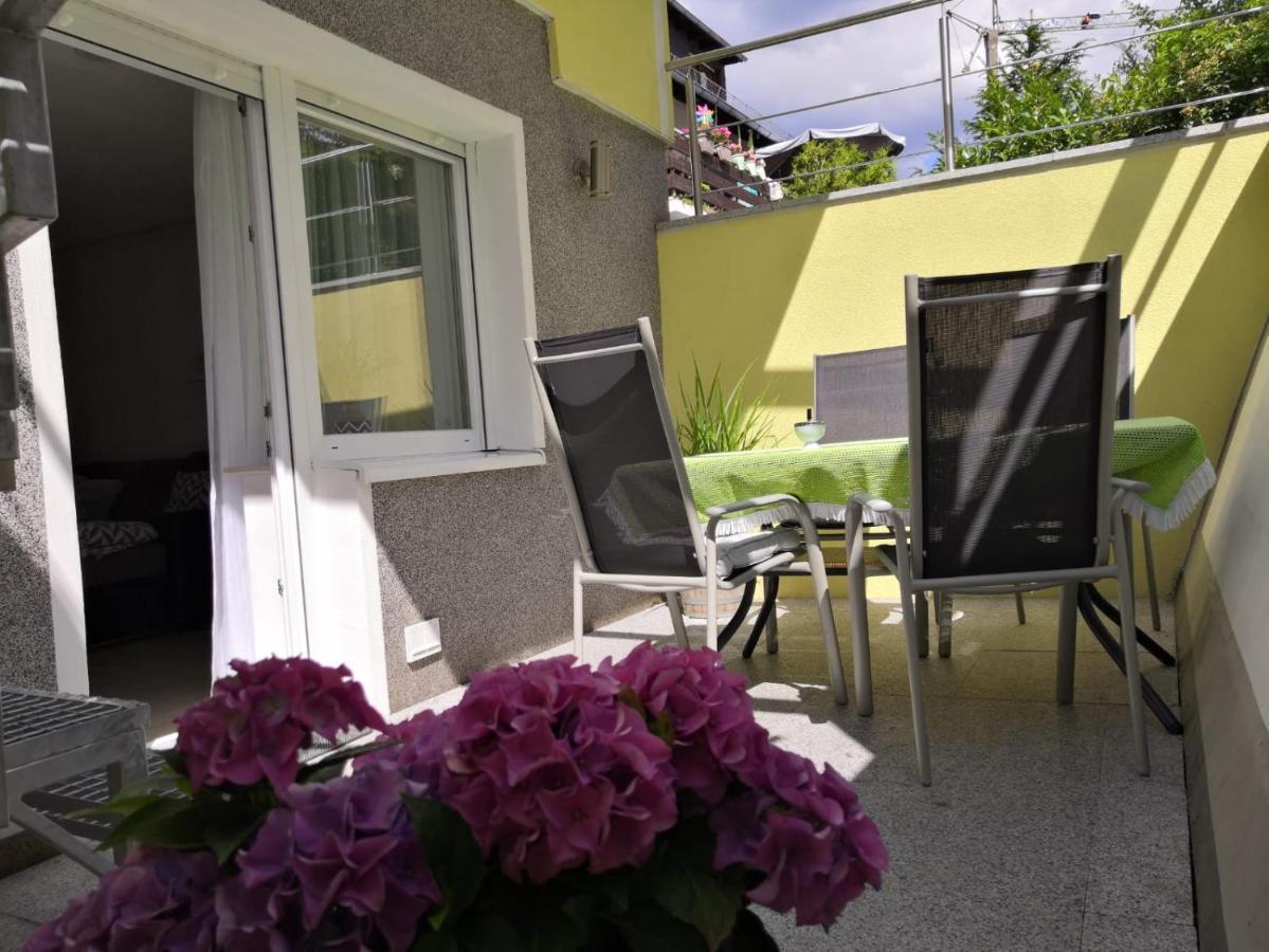Taunusrast-Usi Apartment Usingen Bagian luar foto